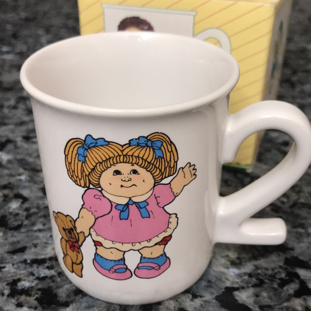 1984 Cabbage Patch kids growing up mug series girl age 2